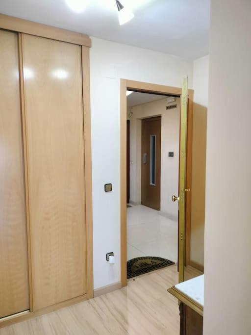 Apartamento Deluxe El Camino Alcala de Henares Luaran gambar