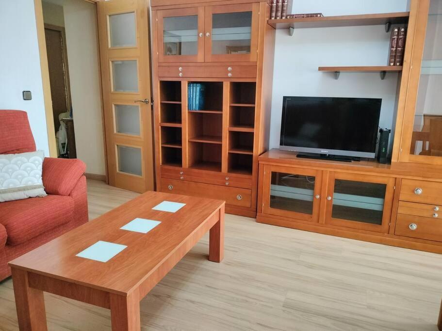 Apartamento Deluxe El Camino Alcala de Henares Luaran gambar